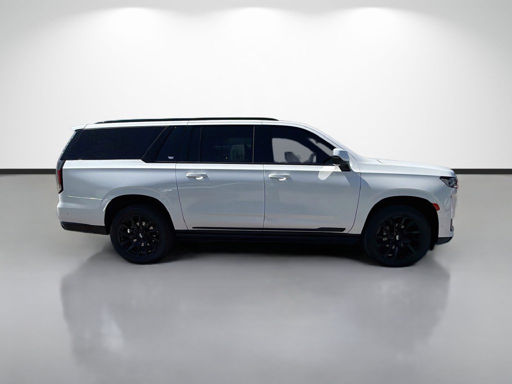 Used 2023 Cadillac Escalade ESV Sport Platinum w/ LPO, ONYX Package AWD/4WD image 2