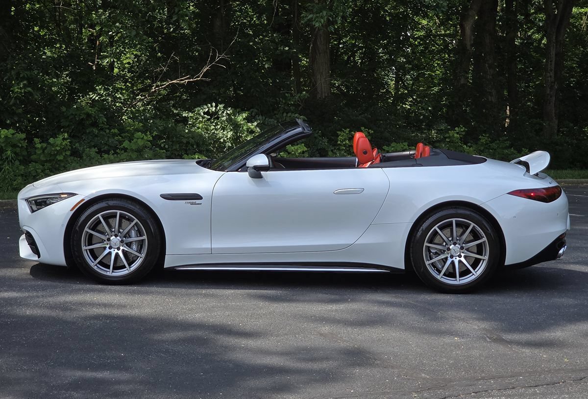 Used 2023 Mercedes-Benz SL 43 AMG image 3