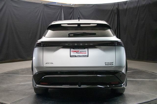 Used 2023 Nissan Ariya AWD image 11