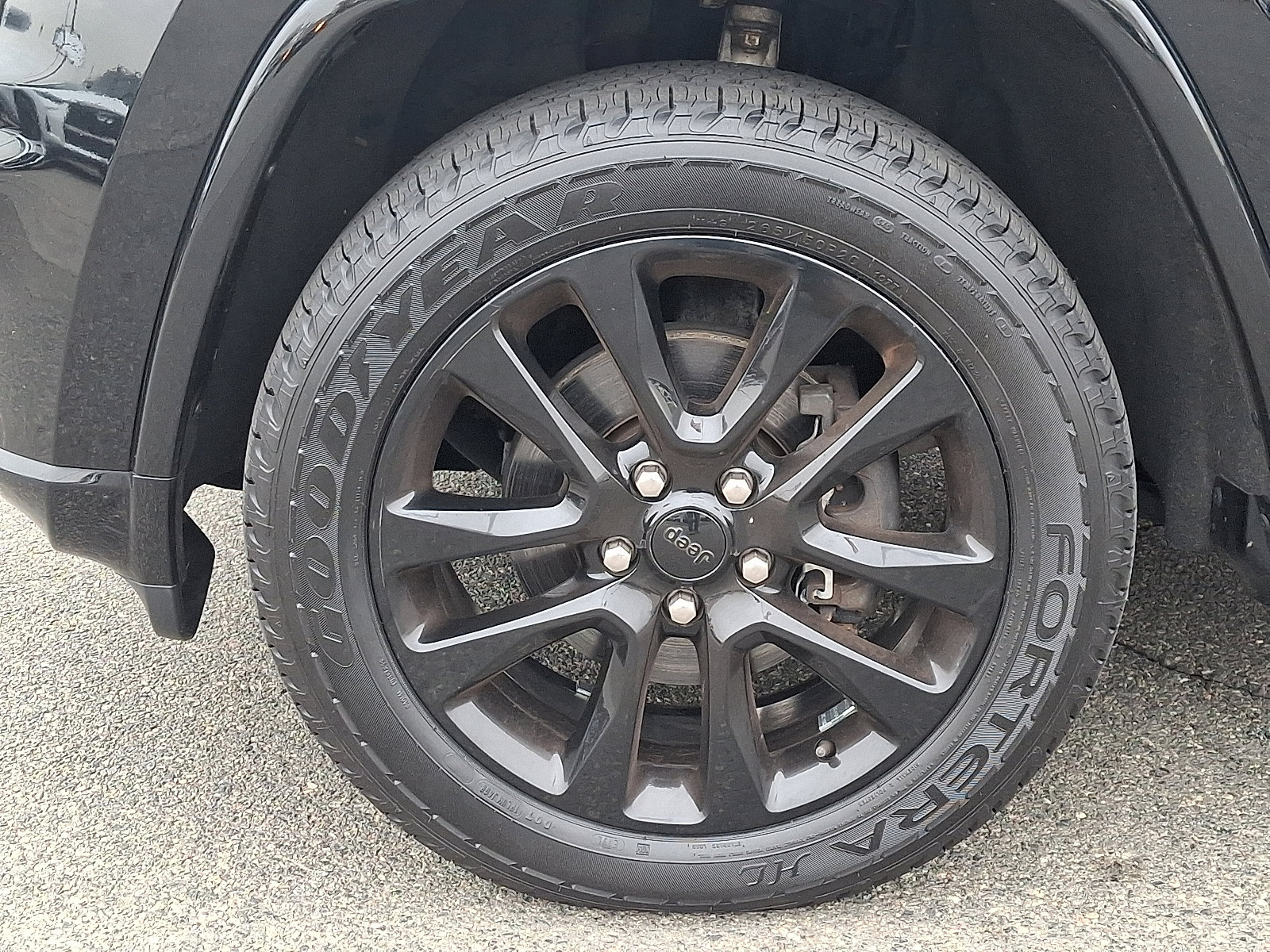 Used 2017 Jeep Grand Cherokee Altitude image 8
