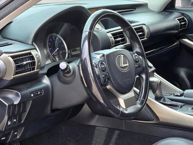 Used 2015 Lexus IS 250 RWD image 9