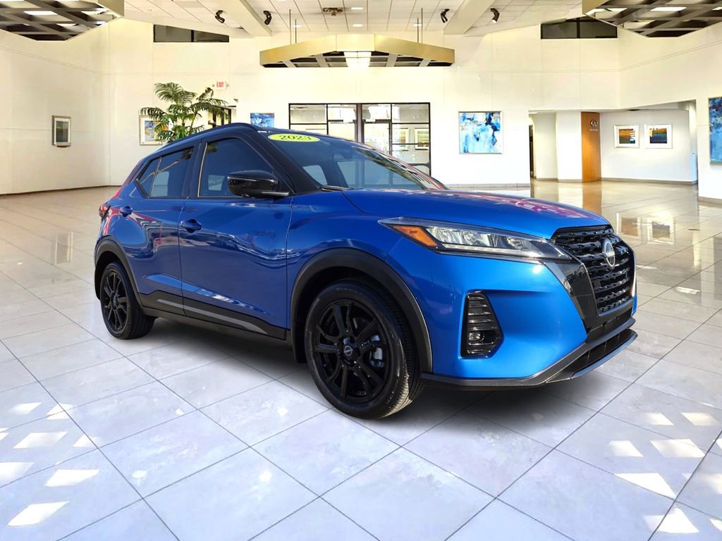 Certified 2023 Nissan Kicks SR w/ SR Premium Package FWD image 3