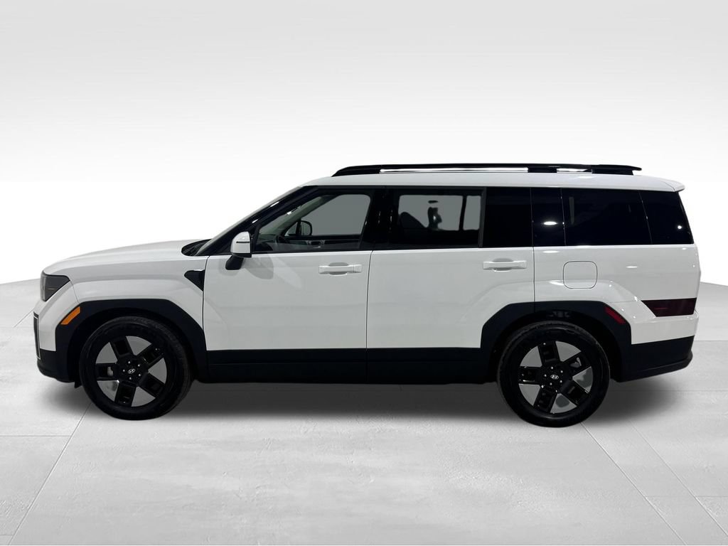 Used 2025 Hyundai Santa Fe SEL FWD image 13