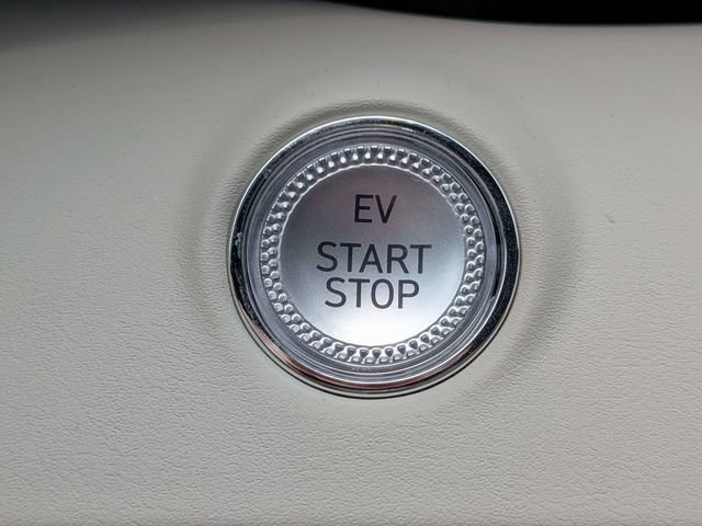 Used 2025 Genesis Electrified GV70 AWD/4WD image 33