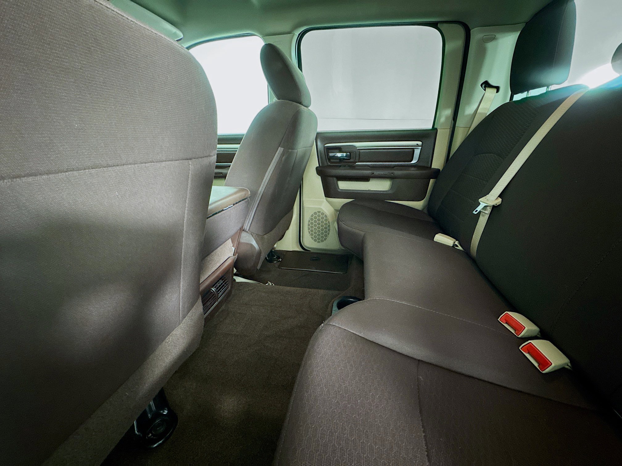 Used 2020 RAM 1500 Classic SLT image 23