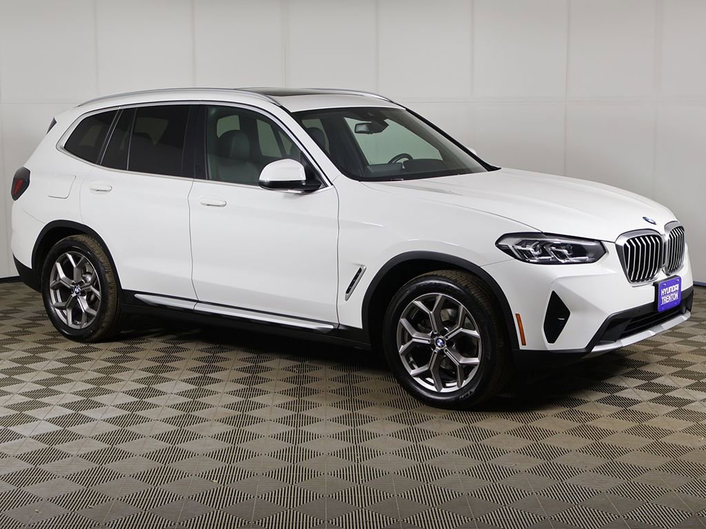 Used 2022 BMW X3 xDrive30i w/ Premium Package 2 AWD/4WD image 2