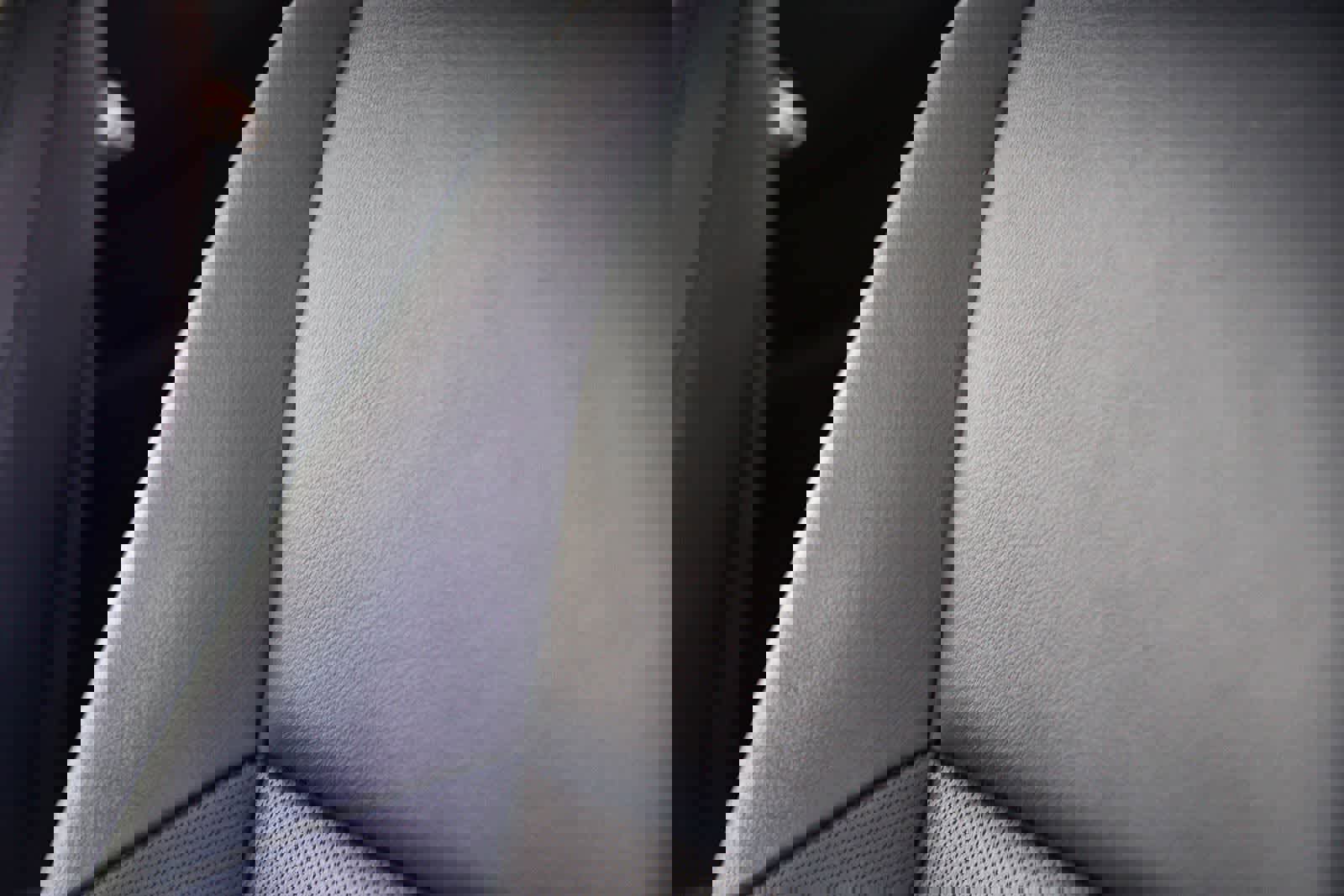 Used 2025 Land Rover Range Rover Velar Dynamic SE image 27