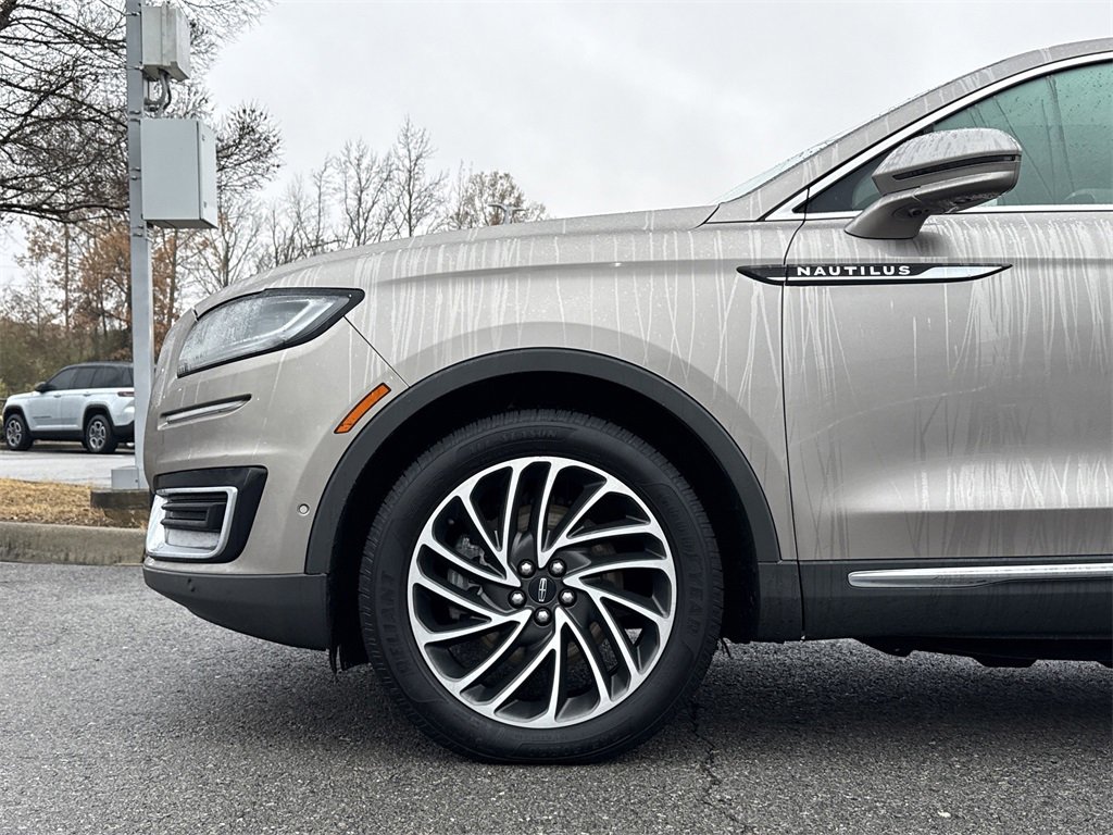 Used 2019 Lincoln Nautilus Reserve image 9