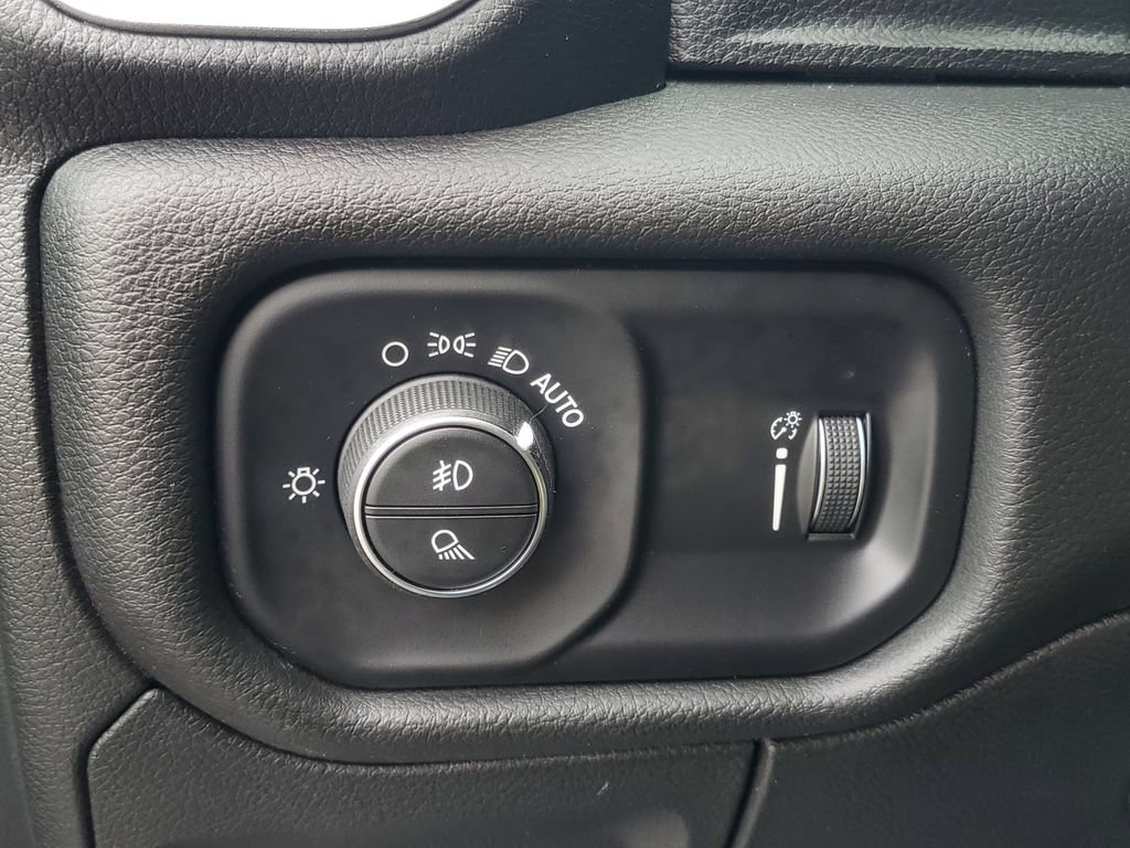 Used 2023 RAM 1500 Big Horn AWD/4WD image 23