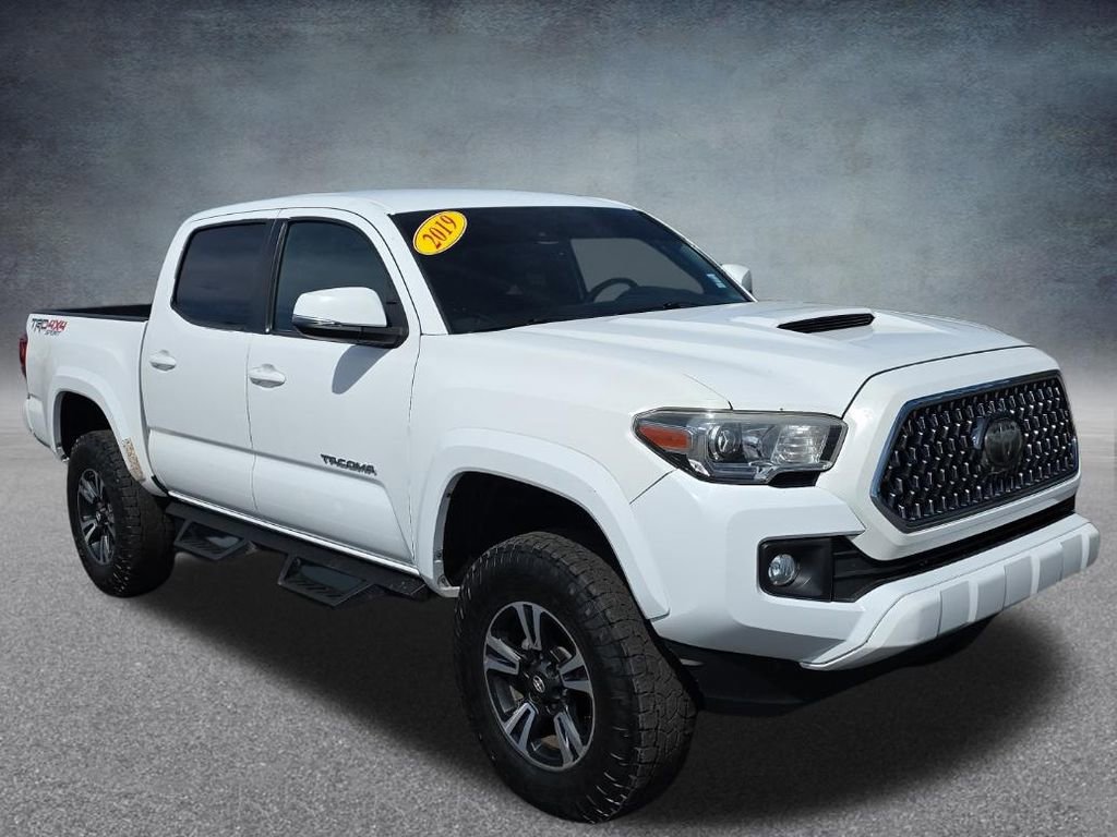 Used 2019 Toyota Tacoma TRD Sport AWD/4WD image 9