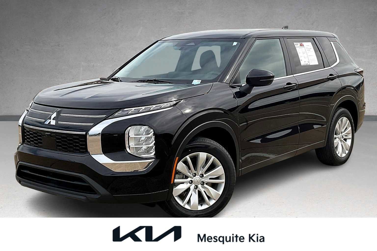 Used 2025 Mitsubishi Outlander ES image 1