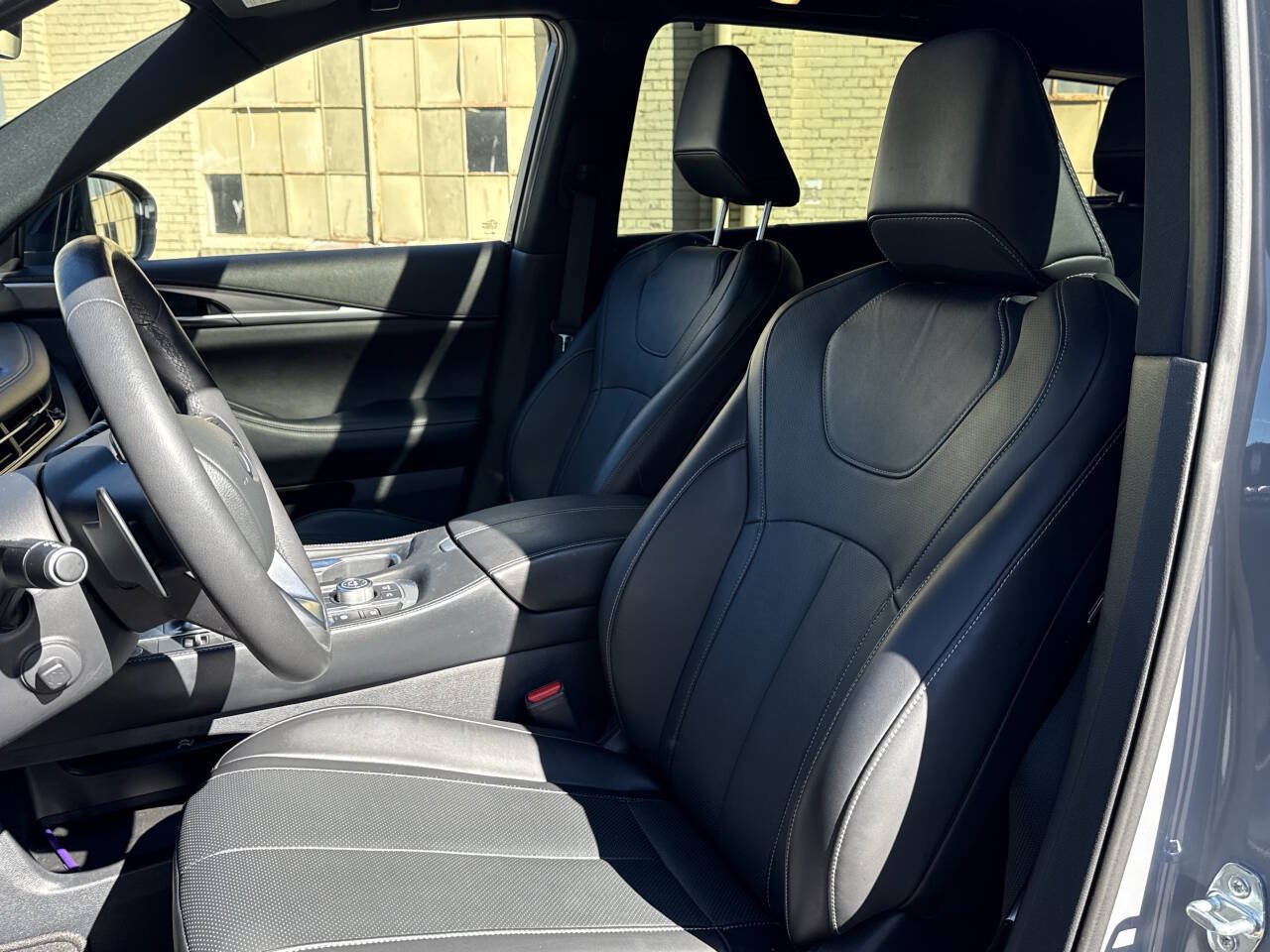 Used 2025 INFINITI QX60 Luxe w/ Black Edition AWD/4WD image 25