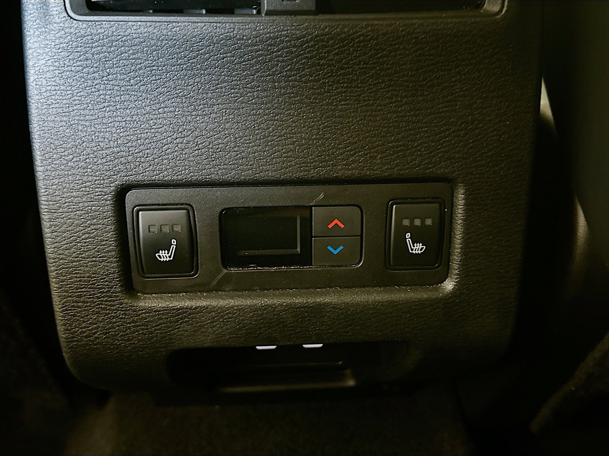 Used 2025 Mitsubishi Outlander SEL image 27