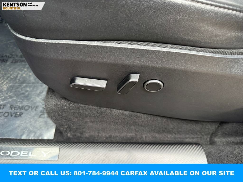 Used 2023 Tesla Model Y Long Range image 31
