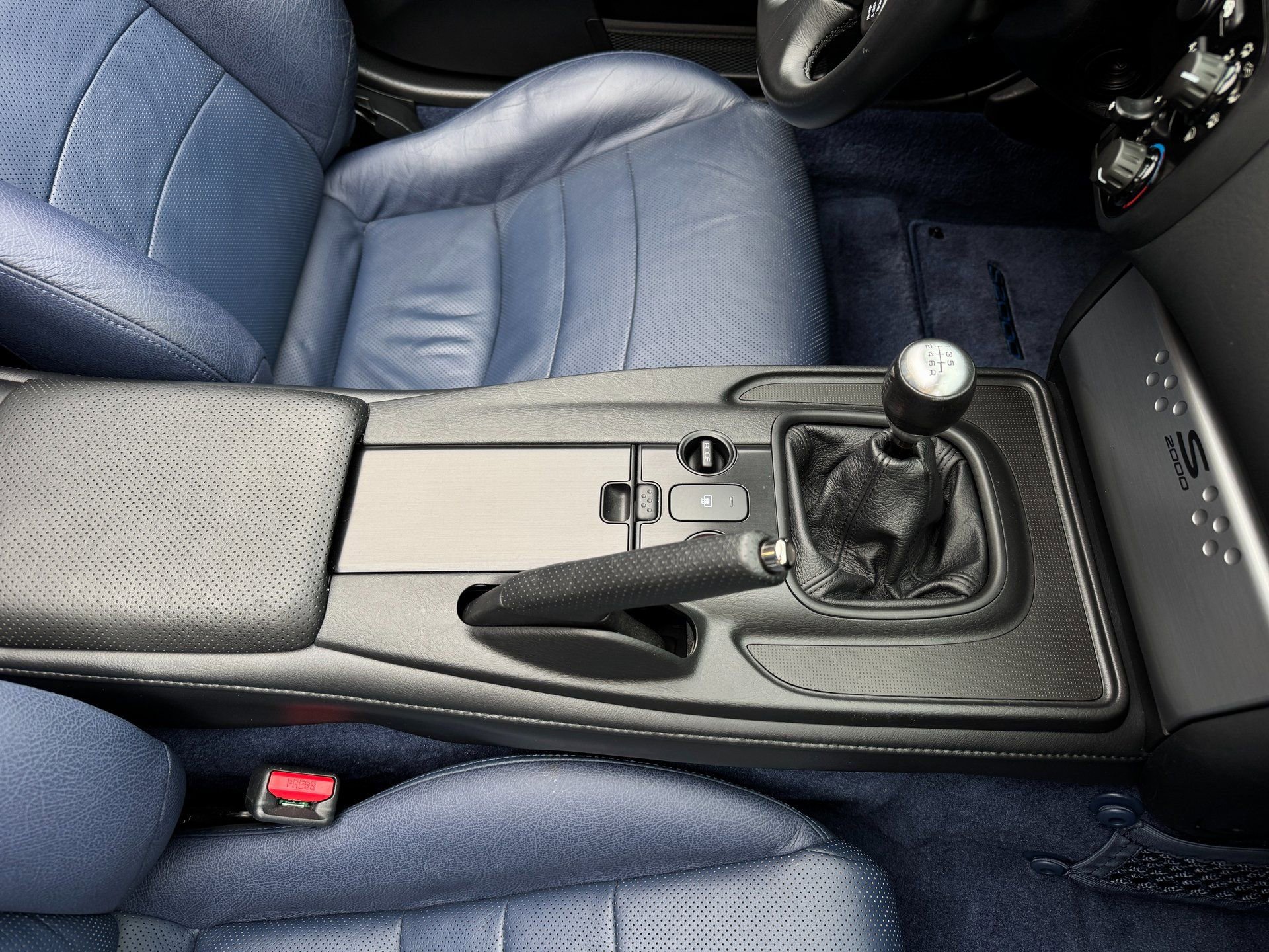 Used 2006 Honda S2000 image 38