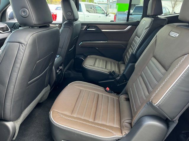 New 2026 GMC Acadia Denali Ultimate image 12