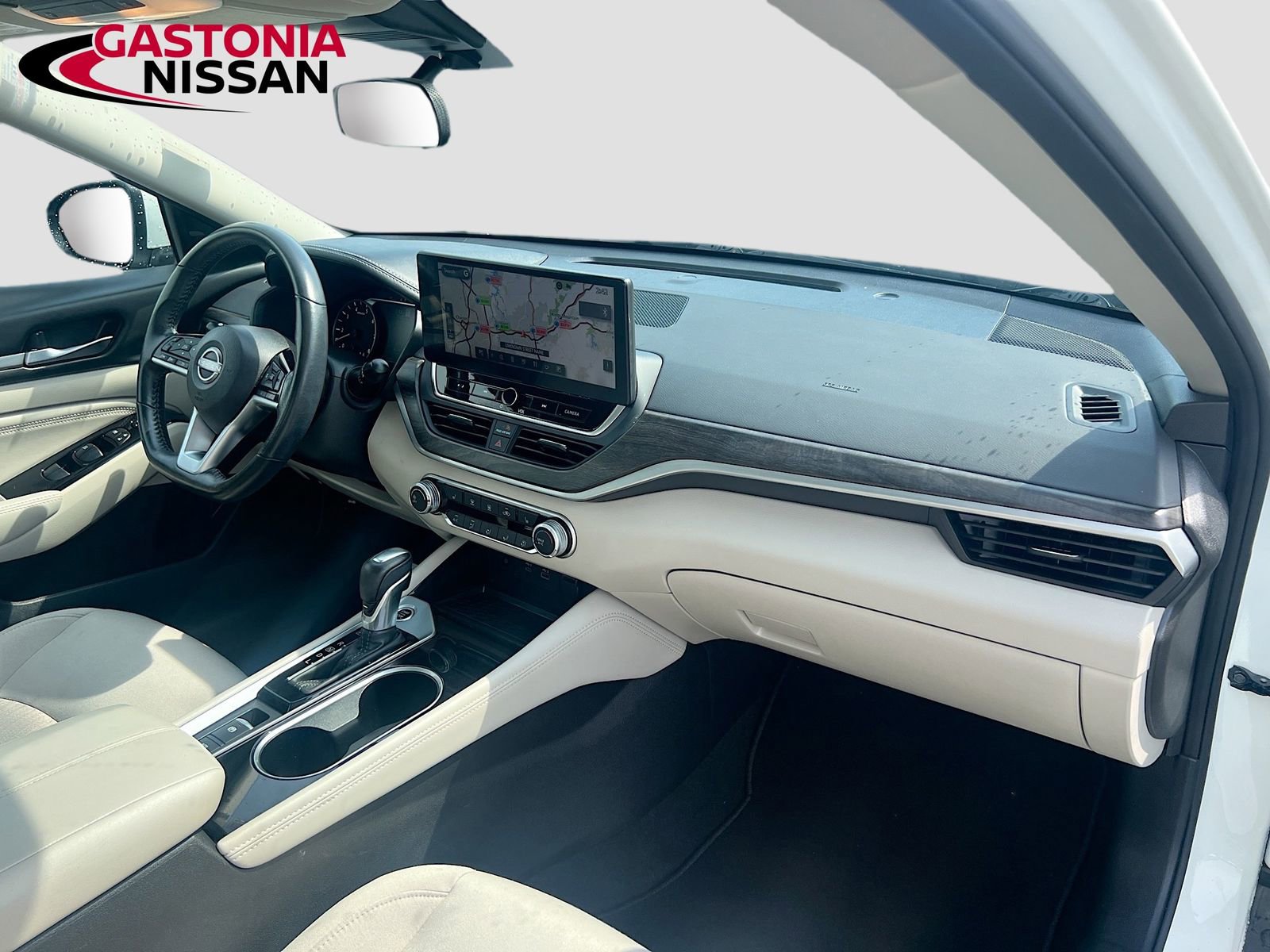 Used 2023 Nissan Altima 2.5 SV w/ SV Premium Package image 38