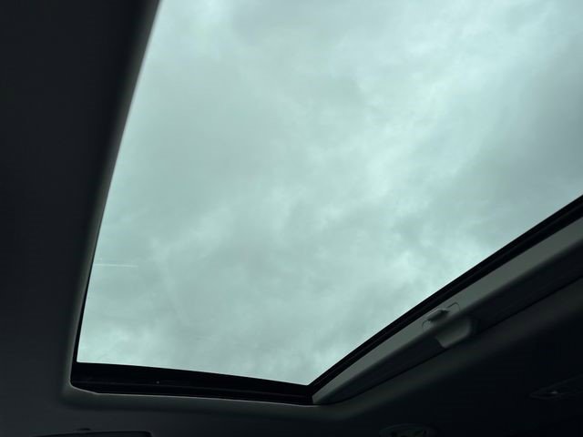 Certified 2021 Buick Enclave Avenir w/ Avenir Technology Package image 24