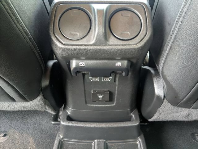 Used 2022 Jeep Wrangler Unlimited Sahara AWD/4WD image 18