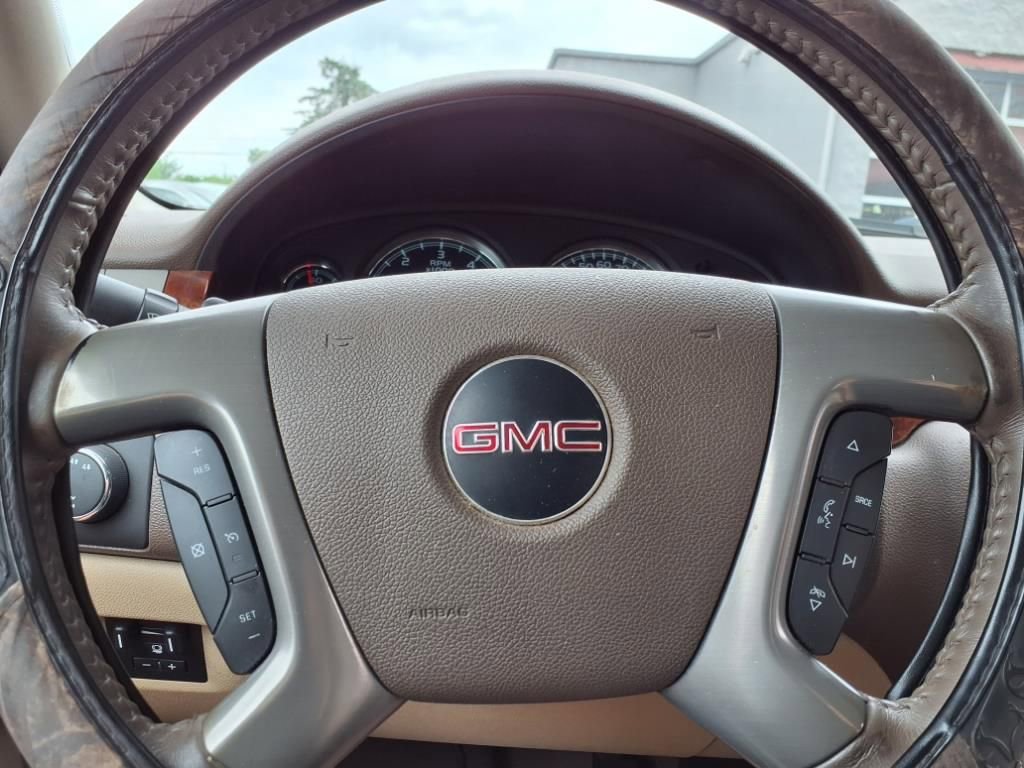 Used 2010 GMC Sierra 3500 SLT w/ SLT Convenience Package AWD/4WD image 20