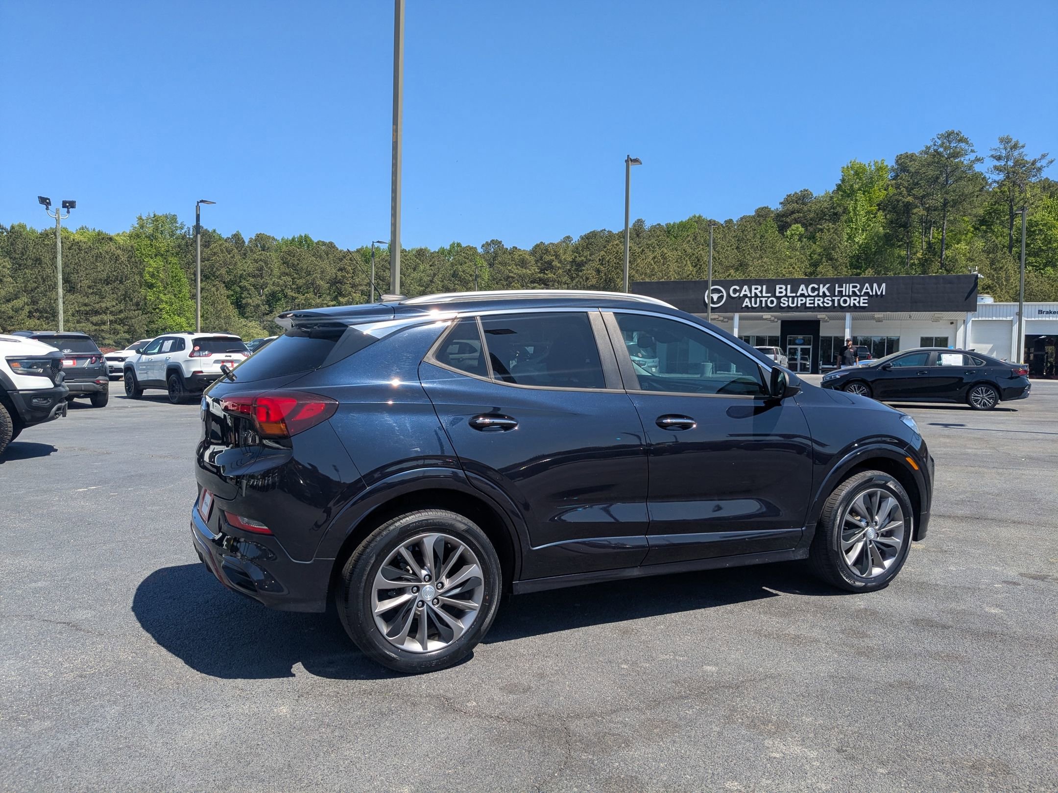 Used 2021 Buick Encore GX Preferred w/ Sport Touring Package FWD image 4