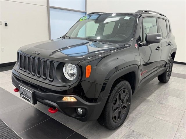 Used 2018 Jeep Renegade Trailhawk w/ Cold Weather Group II image 6