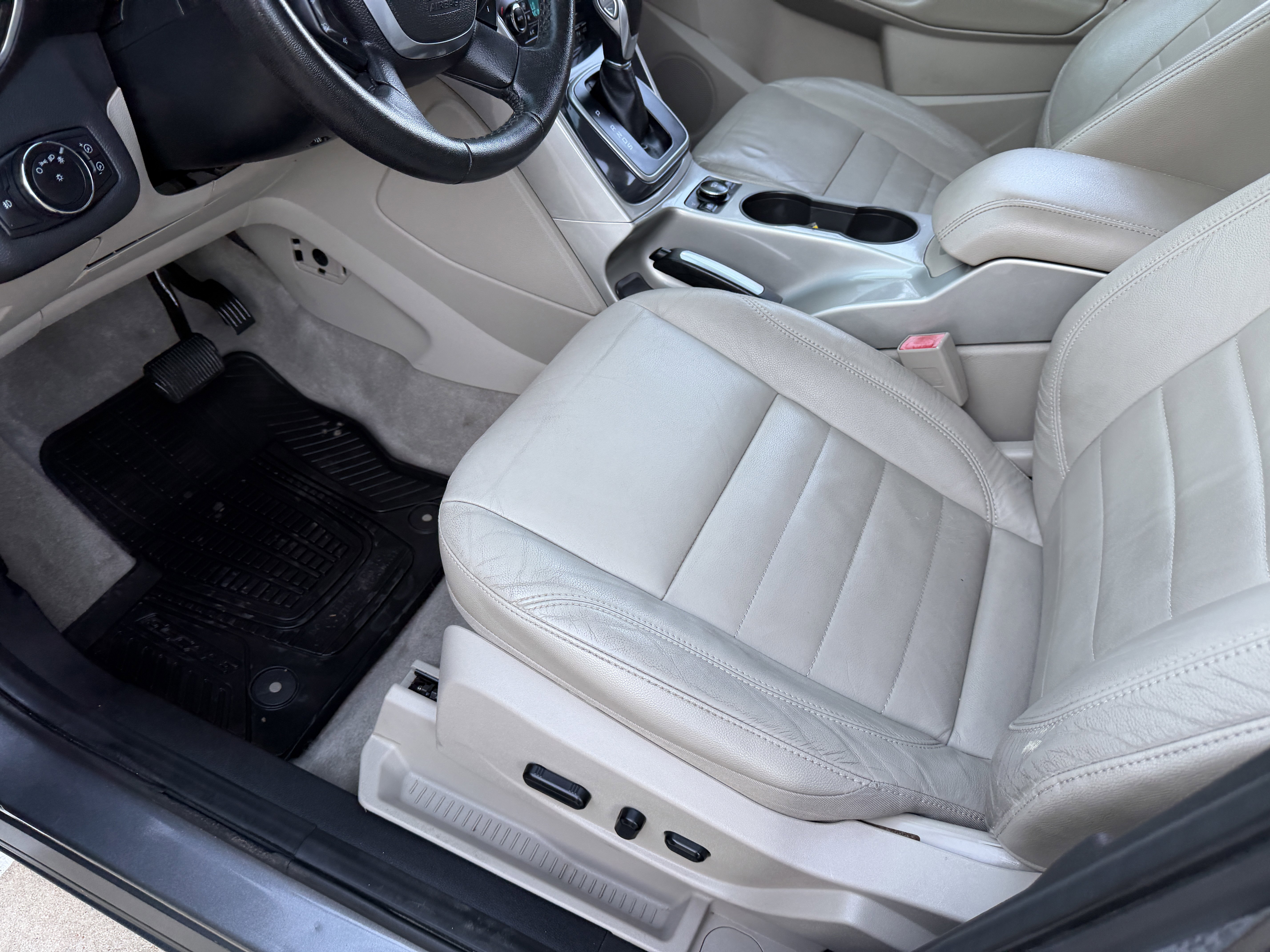 Used 2013 Ford Escape SEL image 22