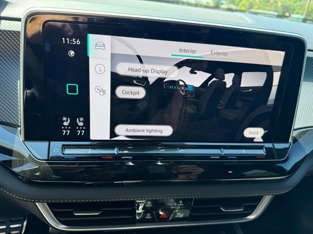 Used 2025 Volkswagen Atlas Cross Sport SEL R-Line AWD/4WD image 19