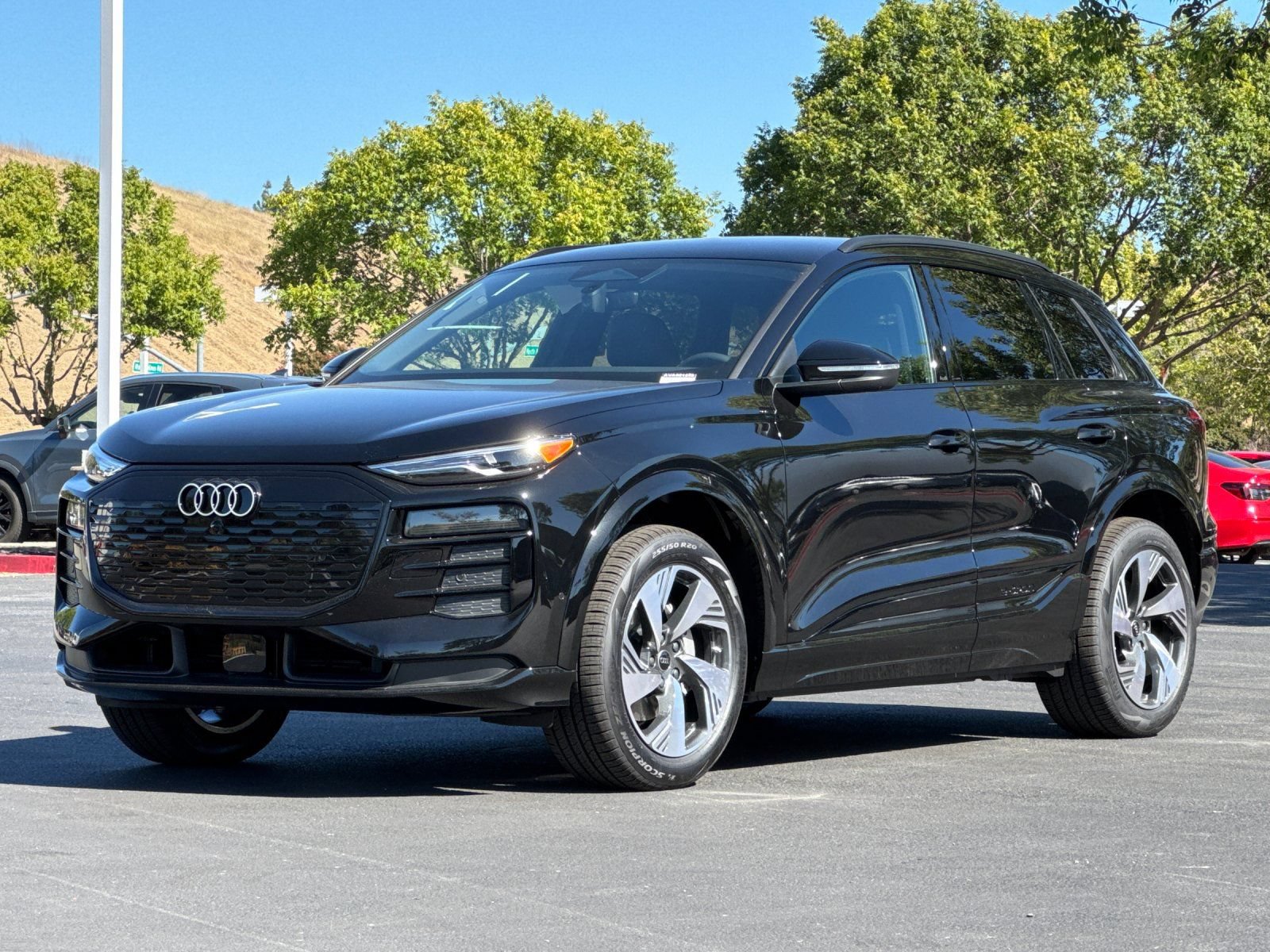 New 2027 Audi Q6 e-tron Premium AWD/4WD image 2