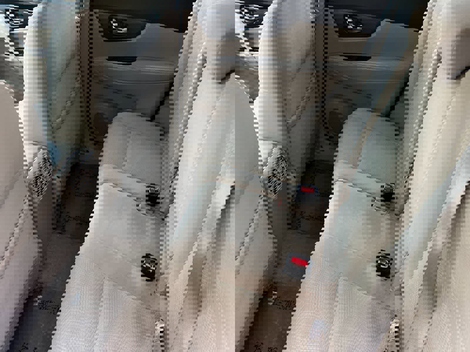 Used 2015 Nissan Rogue S w/ S Family Package image 5