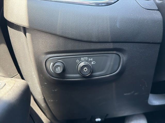 Used 2024 Chevrolet Equinox LT w/ LPO, Floor Liner Package image 39