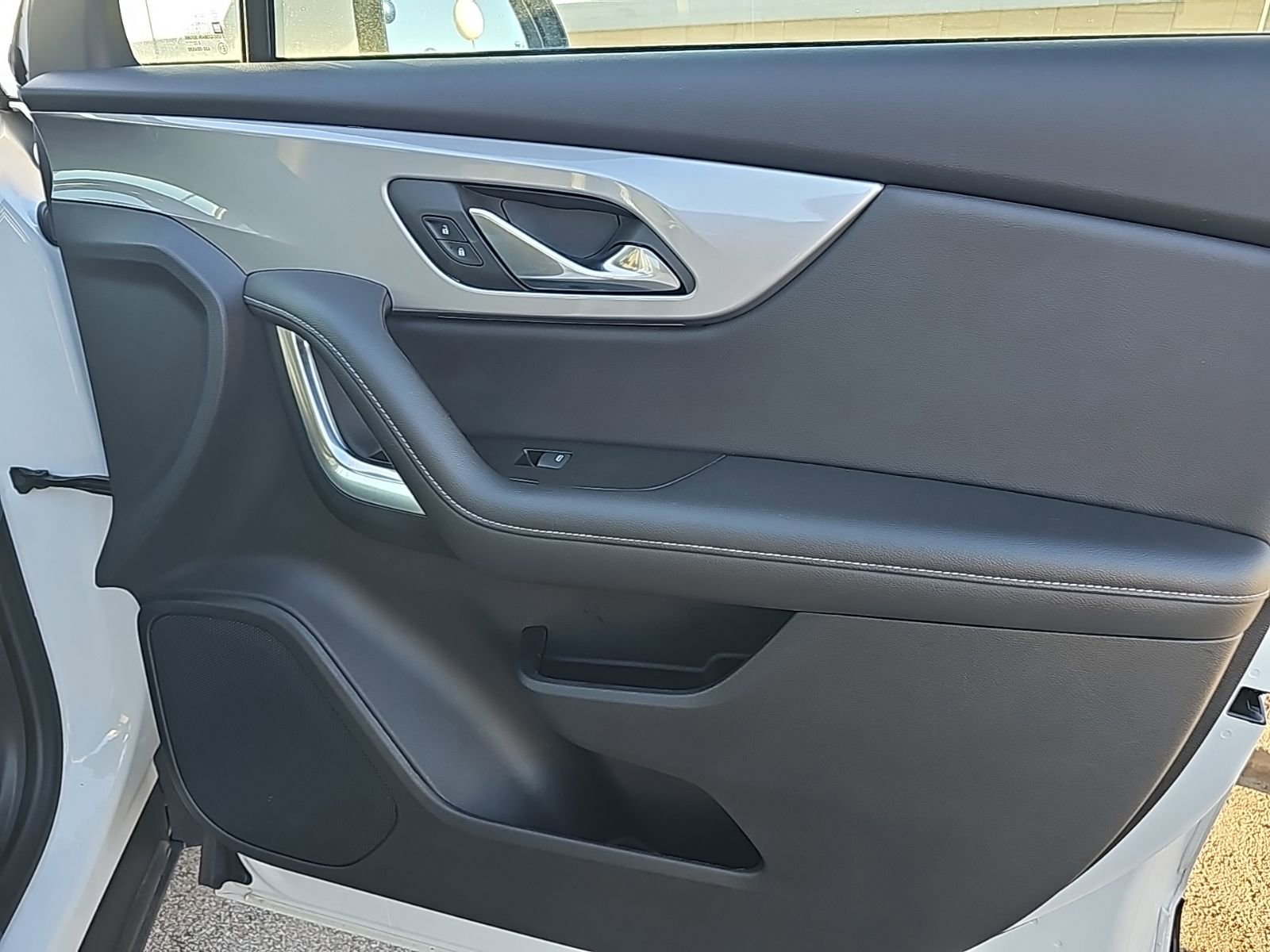 Used 2023 Chevrolet Blazer LT w/ Driver Confidence Package image 21