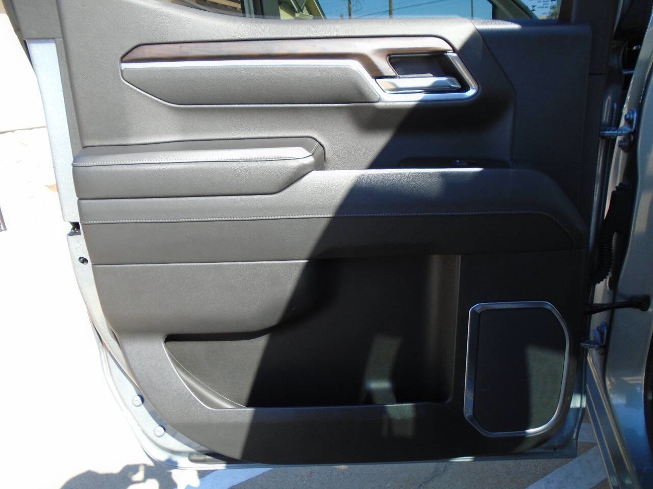 Used 2025 GMC Sierra 1500 SLT image 29