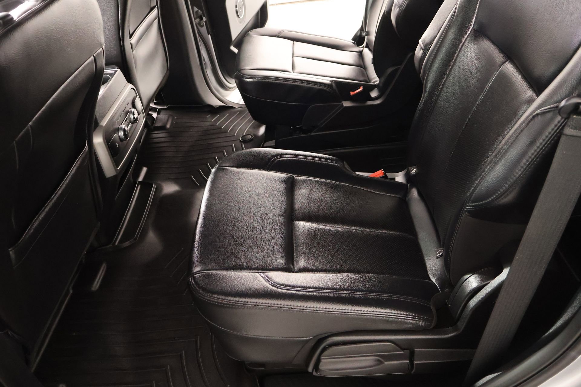 Used 2021 Ford Expedition XLT image 12