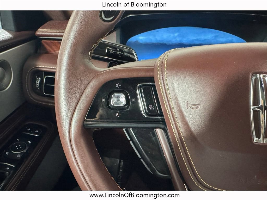 Certified 2023 Lincoln Aviator Black Label w/ Dynamic Handling Package AWD/4WD image 29