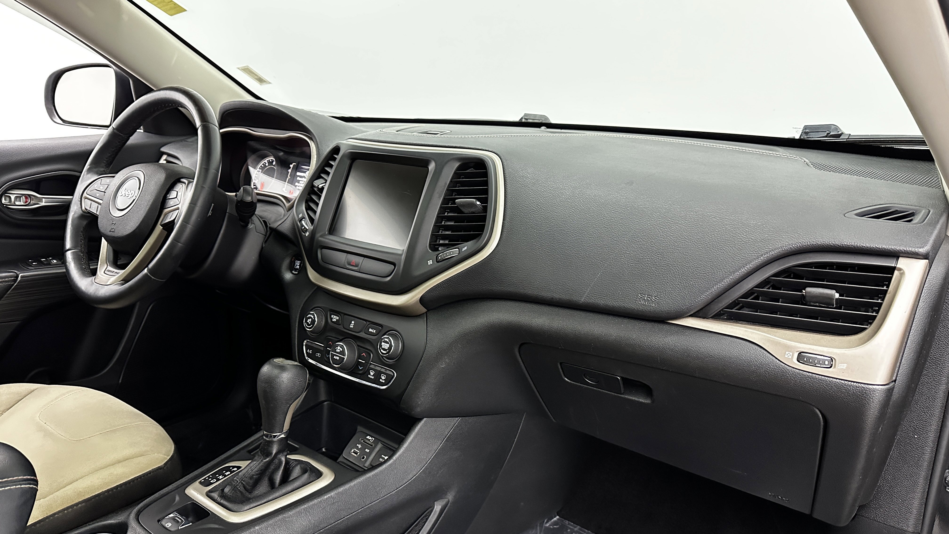 Used 2016 Jeep Cherokee 75th Anniversary image 36