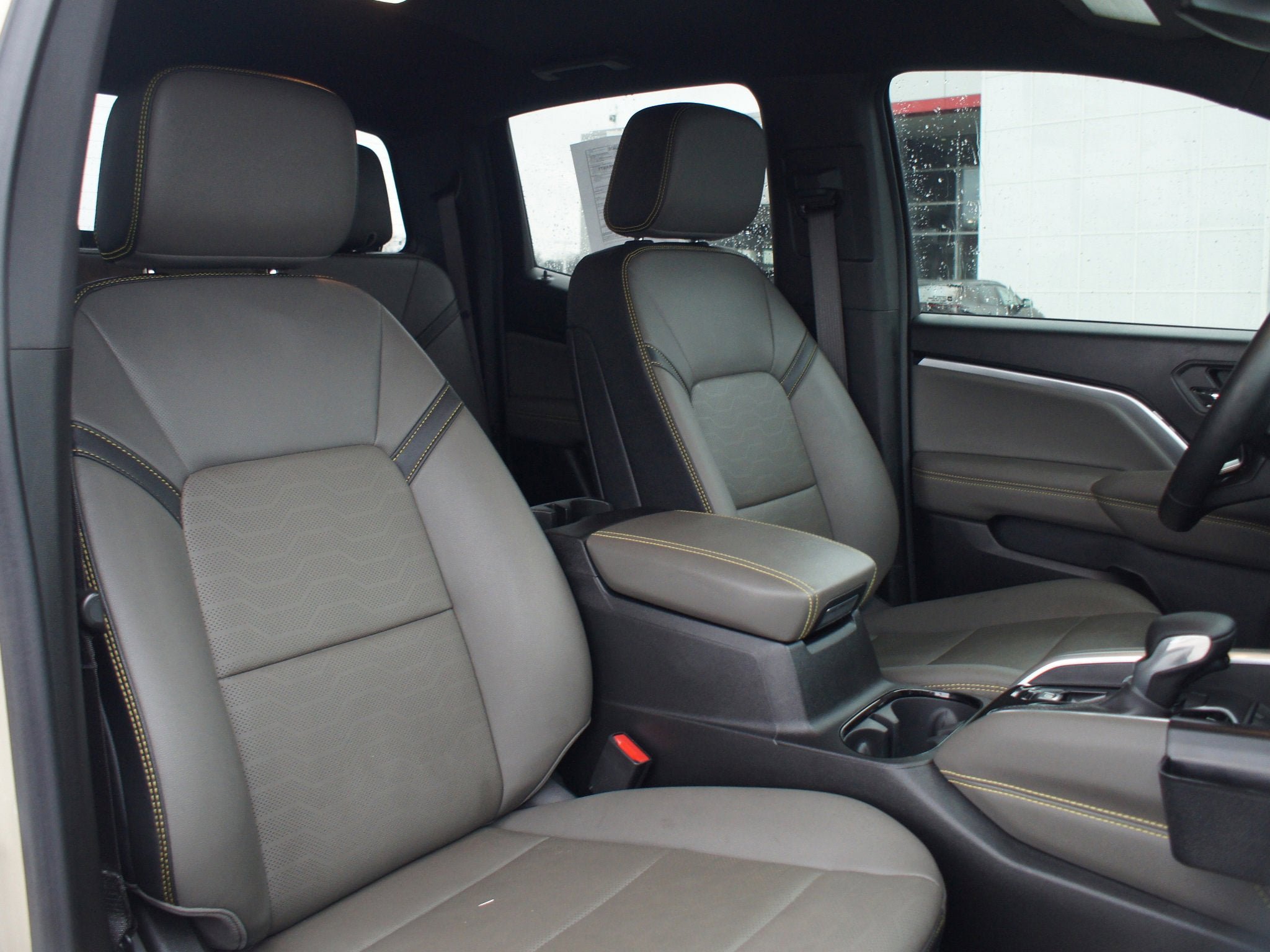 Used 2024 Chevrolet Colorado ZR2 w/ ZR2 Convenience Package III AWD/4WD image 23