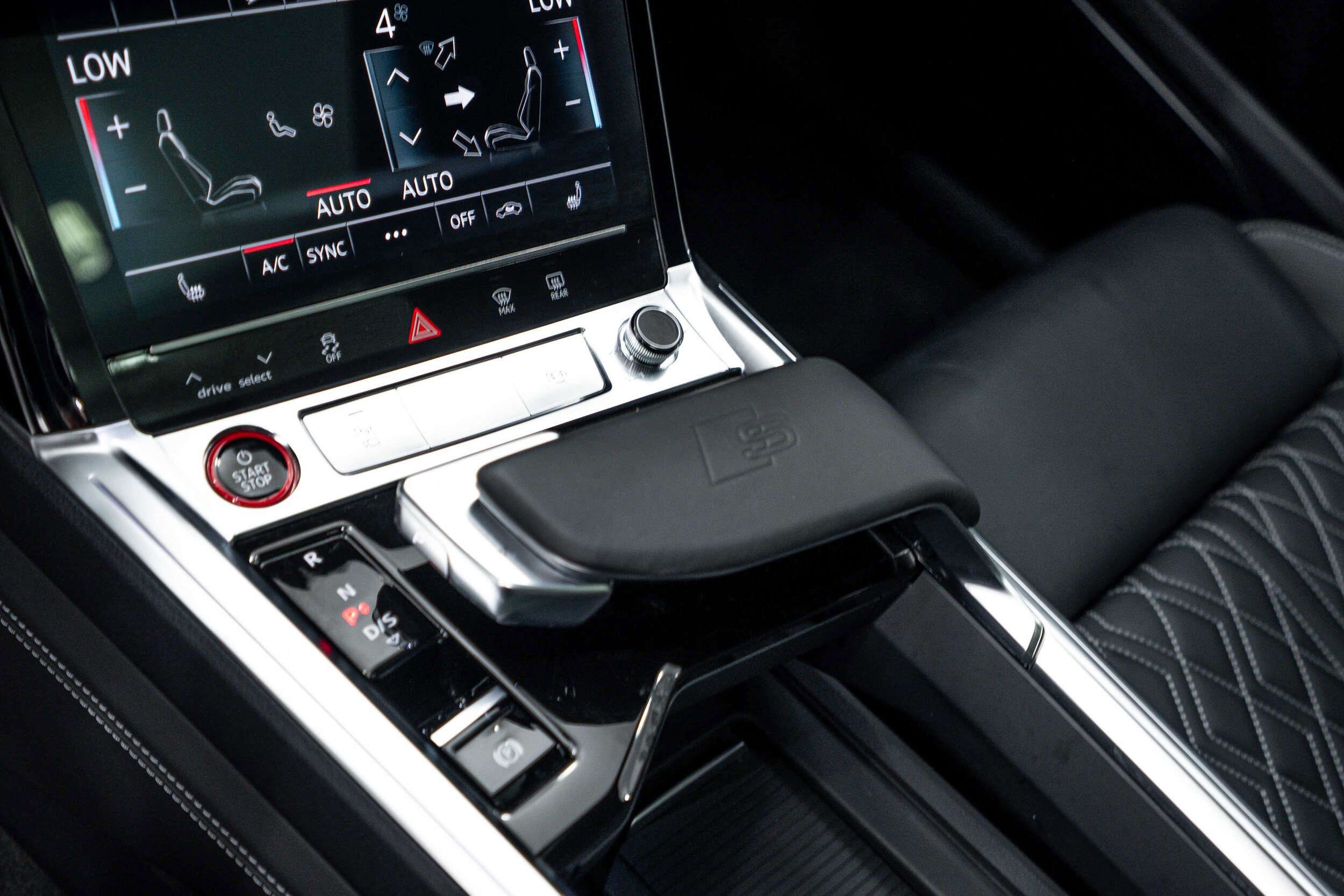Certified 2024 Audi SQ8 e-tron Premium Plus w/ Black Optic Package AWD/4WD image 11