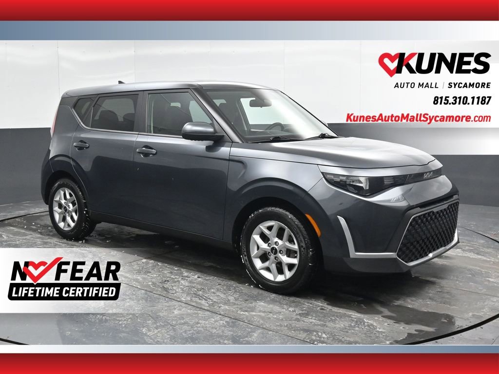 Used 2023 Kia Soul LX w/ Option Group 015
