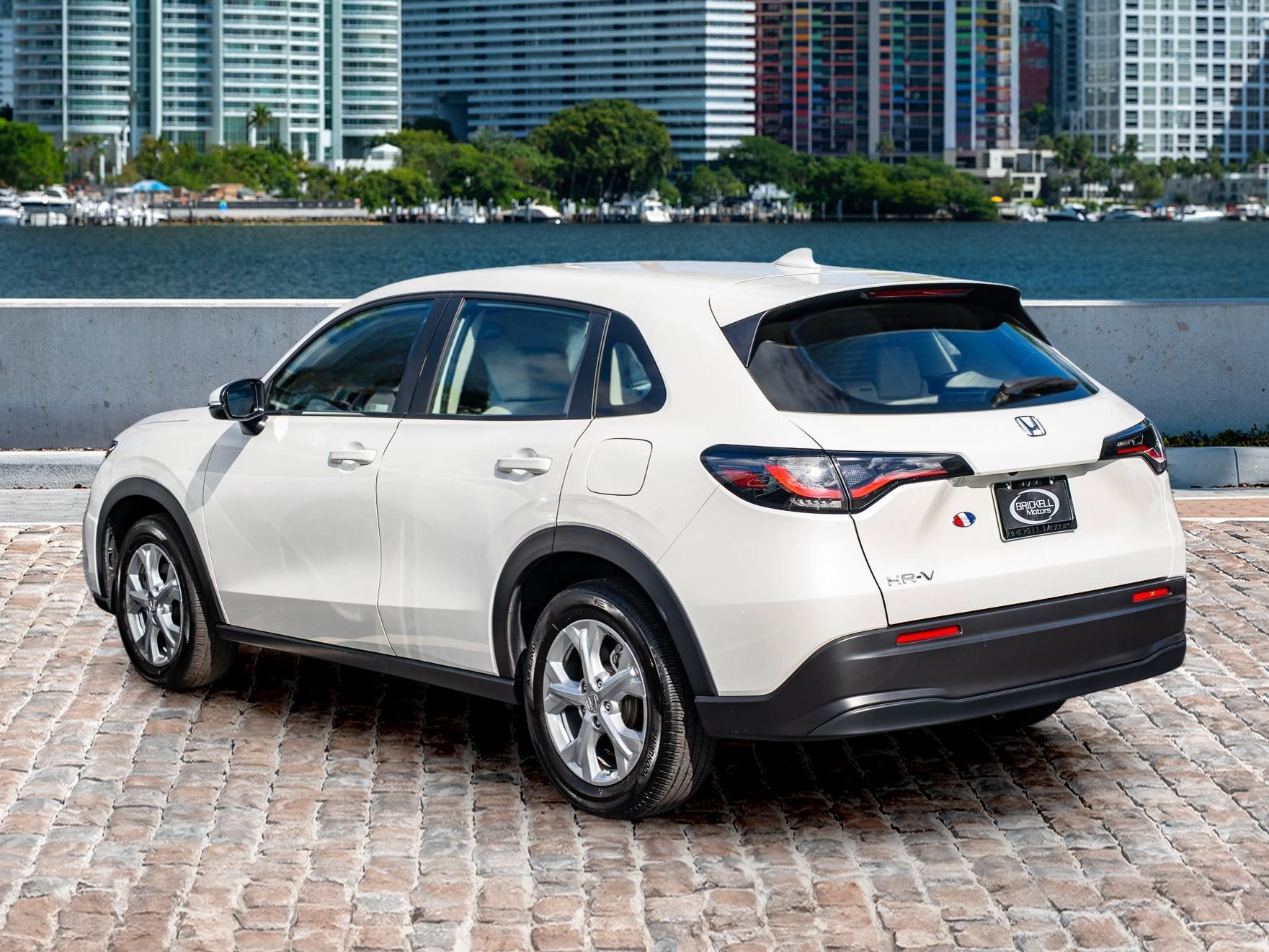 Used 2023 Honda HR-V LX image 7