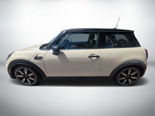Used 2022 MINI Cooper S w/ Driver Assistance Package FWD image 7