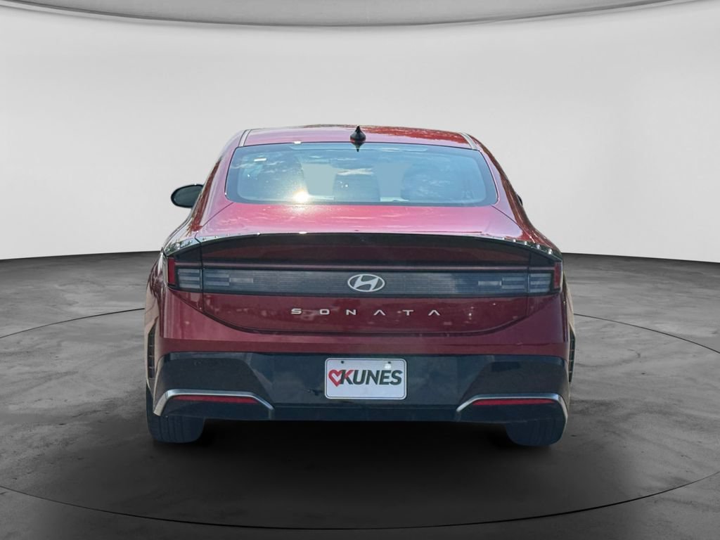 Used 2025 Hyundai Sonata SEL FWD image 7