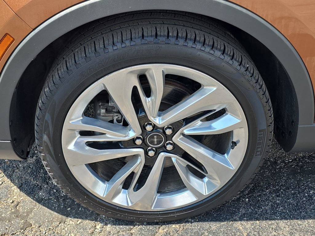 Used 2016 Lincoln MKX Black Label w/ Driver Assistance Package AWD/4WD image 35