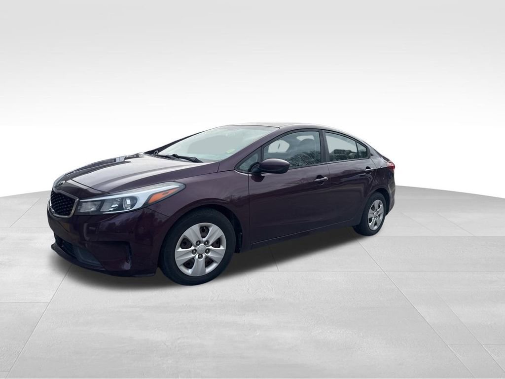 Used 2017 Kia Forte LX image 8