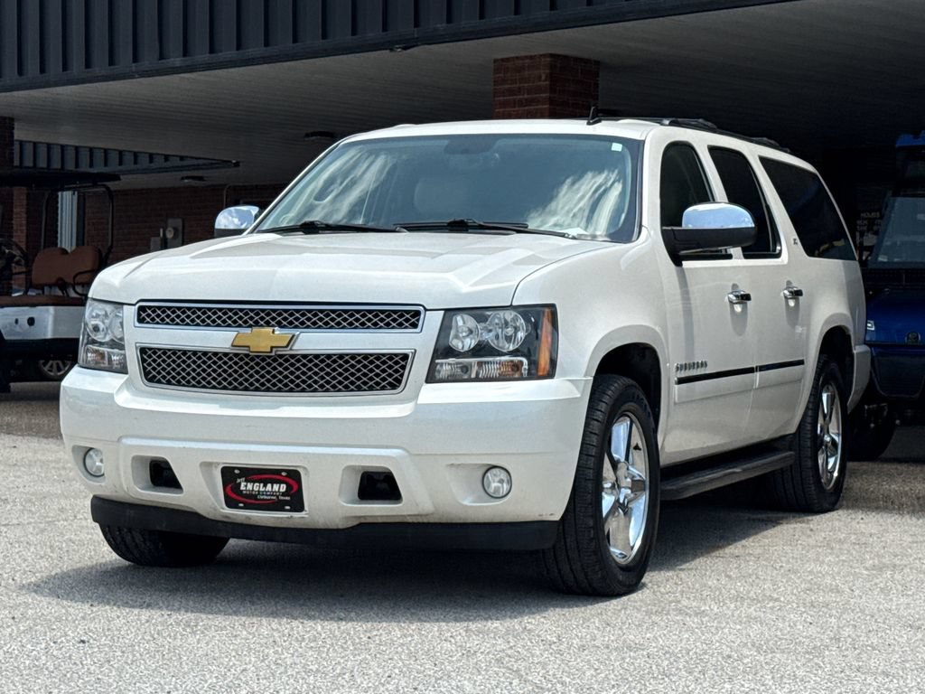 Used 2013 Chevrolet Suburban LTZ RWD image 3