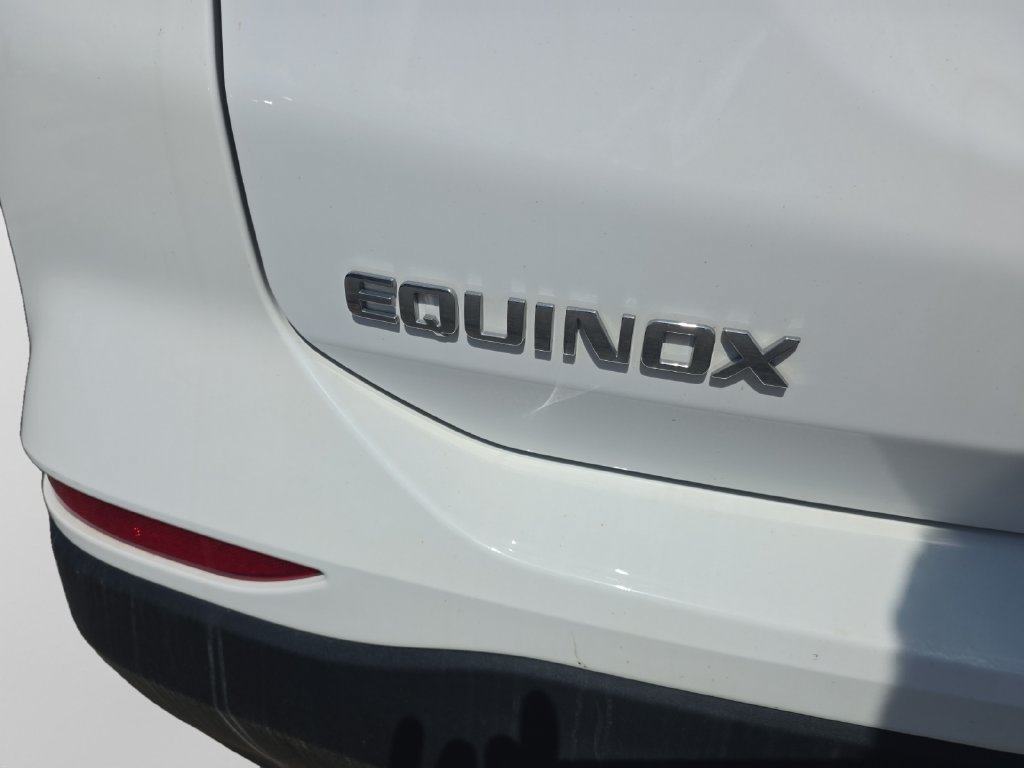 Used 2023 Chevrolet Equinox LS AWD/4WD image 8