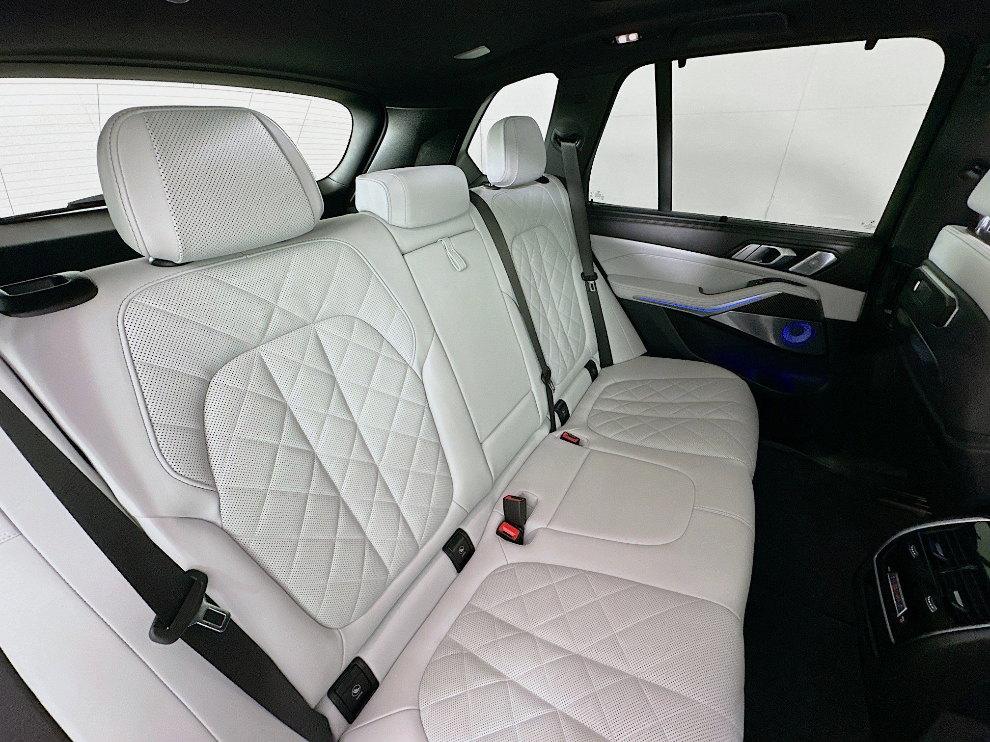 Used 2024 BMW X5 M60i w/ Executive Package AWD/4WD image 28