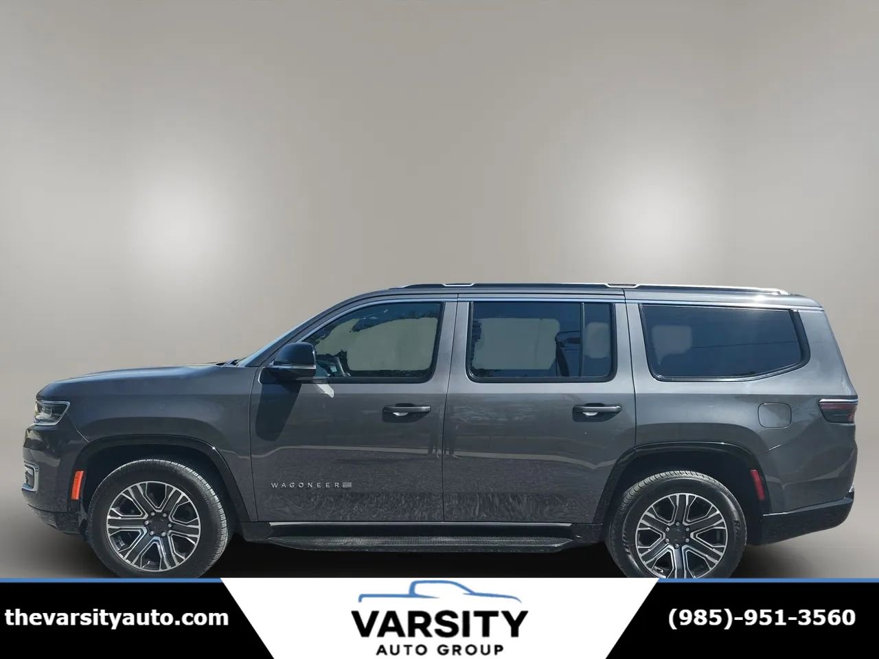 Used 2024 Jeep Wagoneer Series II w/ Flexible Seating Group image 3