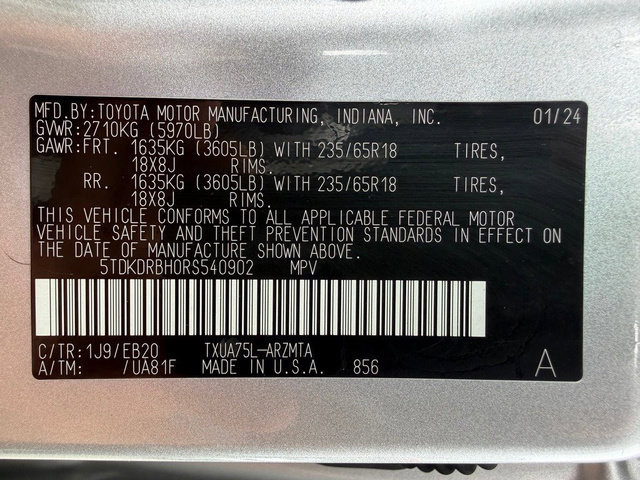 Used 2024 Toyota Highlander XLE AWD/4WD image 22