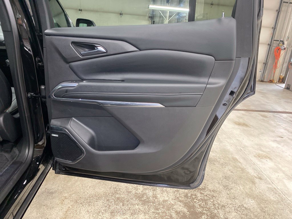 Used 2026 Chevrolet Traverse High Country w/ LPO, Floor Liner Package AWD/4WD image 21